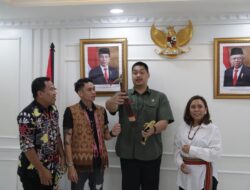 Menpora Dito Sambut Baik Sinergi Kemenpora dengan Sanggar Budaya Kayun Kuleng untuk Pemuda Dayak