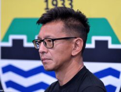 Bos Persib Ungkap Kesulitan Memburu Pemain Incaran di Bursa Transfer