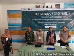 Sinergitas TNI-Polri, Bhabinkamtbmas Bersama Babinsa Monitoring Kegiatan Forum Konsulatasi Publik Pendataan Awal Regsosek Desa Kadipaten