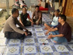 Tercipta Harmonisasi Personil Polsek Kertajati Ngobrol Santai Bareng Warga
