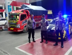 Polisi Ada Dimana-mana, Antisipasi C3, Personil Polsek Cikijing Laksanakan Patroli Malam