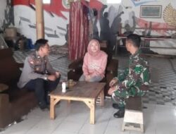 Sinergitas Bhabinkamtibmas dan Babinsa, Bersama Jalin Silaturahmi Dengan Masyarakat