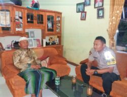 Patepang Sono Sareng Ulama, Bhabinkamtibmas Polsek Cikijing Silaturahmi Ke Kediaman Tokoh Agama.