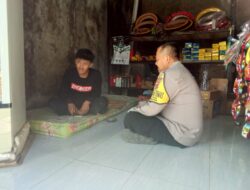 Jalin Kedekatan, Bhabinkamtibmas Sambang Warganya