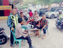 Jalin Kedekatan, Personil Polsek Cikijing Sambangi Pengurus Pasar Dan Ojeng Pangkalan “Ngobrol Mas”