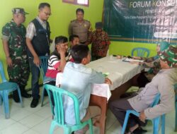 Bhabinkamtibmas Bersama Babinsa Monitoring Pengamanan Kegiatan Forum Konsultasi Publik (FKP) Pendataan Awal Registrasi Sosial Ekonomi