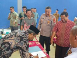 Kapolsubsektor Sindang Hadiri Deklarasi Kampanye Damai Pilkades Serentak Di Aula Desa Sangkahurip