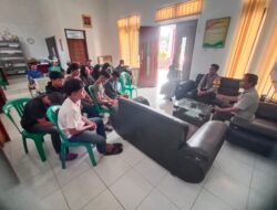 Ngobrol Mas, Bhabinkamtibmas Polsek Cikijing Melaksanakan Dialogis Dengan Warga, Beri Pesan Kamtibmas