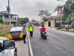 Polisi Di Cikijing Olah TKP Laka Lantas Di Jalan Provinsi Cikijing-Ciamis.