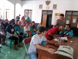 Polsek Kadipaten Laksanakan Pengaman Penyaluran BP-CPT Tahun 2023 Di Desa Cipaku