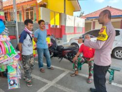 Bhabinkamtibmas Blusukan Sambang Warga di Desa Sukahaji