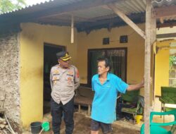 Kapolsek Cikijing Blusukan Ke Warga Sampaikan Himbauan Kamtibmas.