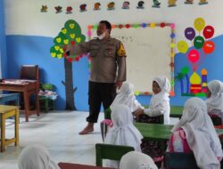 Polisi Sahabat Anak, Bhabinkamtibmas Subsektor Sindang Kunjungi TK Bayu Asih