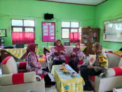 Jalin Silaturrahmi, Bhabinkamtibmas Sambangi Guru Sekolah