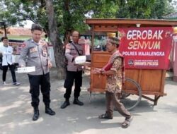 Terjalinnya Kemitraan dan Kedekatan Dengan Masyarakat, Polres Majalengka Gelar Gerobak Senyum di Desa Ligung