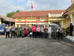 TNI – Polri Kawal Pendistribusian Kotak Suara Pilkades Wilayah Kecamatan Sukahaji