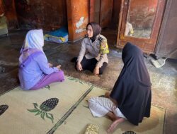 Polwan Bhabinkamtibmas Polsek Panyingkiran Blusukan Sambangi Warga