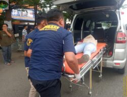 Sidokkes Polres Majalengka Sigap Bantu Korban Laka Lantas