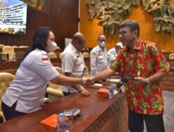 Harvey Malaihollo Siap Perjuangkan Pembangunan Perumahan Rakyat di Sorong