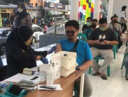 Kemenkes Izinkan Masyarakat Gunakan Vaksin Covid-19 Merek Apapun