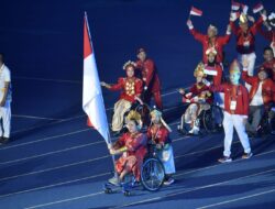 Asean Para Games 2023 Kamboja Resmi Dibuka, Lifter Dwiska Bangga Pakai Baju Adat Padang dan Jadi Pembawa Bendera Merah Putih