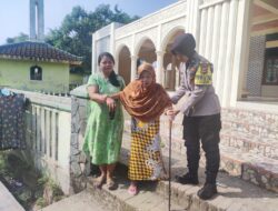 Polisi Blusukan, Polwan Bhabinkamtibmas Briptu Vera Sambang Desa