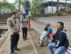 Libur Panjang, Kapolsek Sukahaji Beserta Anggota Lakukan Pemantauan di Lokasi Obyek Wisata Situ Cipanten