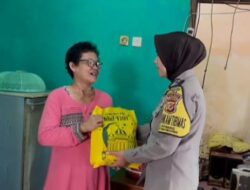 Polwan Bhabinkamtibmas Briptu Intan Kembali Berikan Bansos Kepada Warga Yang Membutuhkan,Inilah Ceritanya !