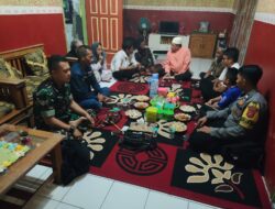 Sinergitas TNI-Polri, Bhabinkamtibmas Polsek Cikijing Bersama Babinsa Sambangi Warga Desa Binaan.