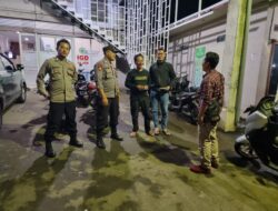 “Polisi Ada Dimana-mana” Jaga Harkamtibmas, Personil Polsek Cikijing Sambangi Klinik.