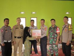 Hut Bhayangkara Ke 77, Polres Majalengka Gelar Baksos Kepada Warga Kurang Mampu di Desa Cibodas