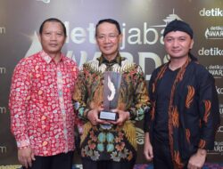 Kembangkan Potensi Pariwisata Bupati Majalengka kembali Raih Penghargaan.