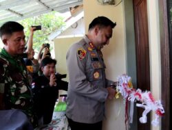 Hari Bhayangkara Ke 77 : Kapolres Majalengka Meresmikan Rumah Anggota Yang Telah Dilakukan Bedah Rumah