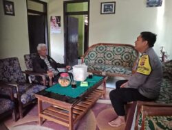 Polisi Blusukan: Bhabinkamtibmas Briptu Rizki Melaksanakan Sambang ke Warga
