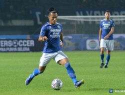 Persib Pinjamkan Henhen ke Dewa United Selama Semusim