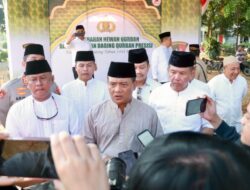 Qurban Presisi Polda Jateng, Bagikan Paket Daging ke Warga Kurang Mampu