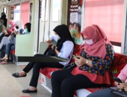 Resmi, Kemenhub Cabut Aturan Wajib Masker di Transportasi Umum