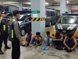 Nongkrong Bawa Sajam, Enam Remaja Tangsel Digiring ke Kantor Polisi