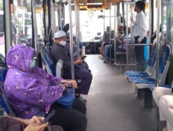 Pengumuman, Transjakarta Tak Wajibkan Penumpang Pakai Masker Satgas COVID-1