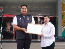 Menpora Dito Berikan Penghargaan dan Apresiasi untuk Mendiang Atlet Para Tenis Meja David Jacobs