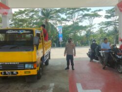 Polisi Ada Dimana-mana, Personil Polsek Sindangwangi Patroli Ke SPBU