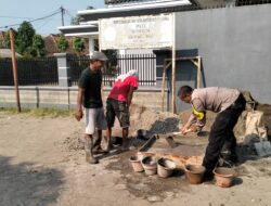 Tingkatkan Silaturahmi, Bhabinkamtibmas Laksanakan Blusukan Ke Warga Binaannya