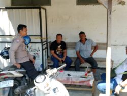 Untuk Ciptakan Kondusifitas, Bhabinkamtibmas Polsek Jatiwangi Jalin Komunikasi Dengan Warga