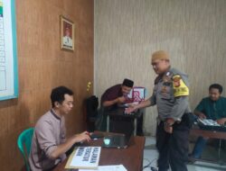Polisi Blusukan, Bhabinkamtibmas Polsek Cikijing Melaksanakan Sambang Aparat Desa.
