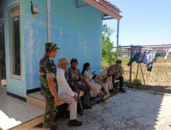 Sinergitas Bhabinkamtibmas dan Babinsa, Bersama Jalin Silaturahmi Dengan Masyarakat