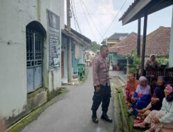 Polisi Blusukan ke Pemukiman Warga Bripka Pedi Berikan Imbauan Kamtibmas