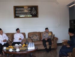 Patepang Sono Sareung Ulama : Kapolres Majalengka Kunjungi Ponpes Santi Asromo