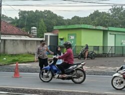 Polisi di Majalengka Berikan Pelayanan Kepada Masyarakat Melalui Gatur Pagi