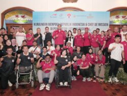 Bertemu Kontingen Indonesia Asian Para Games 2023 Hangzhou, Menpora Dito Kenalkan CdM Angela Tanoesoedibjo