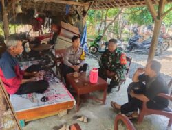 Bhabinkamtibmas Dan Bhabinsa Sambang Warga Binaannya Samapaikan Pesan Kamtimbas